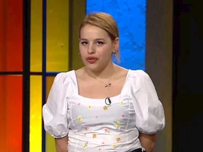 MasterChef Fatma Nur Uçar aşşşırı mı itici bana mı öyle geliyor?