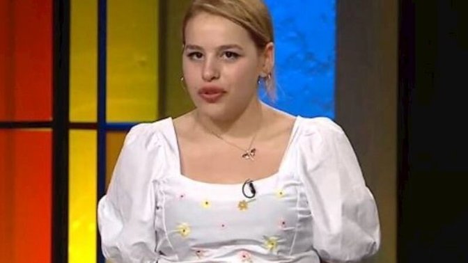 MasterChef Fatma Nur Uçar aşşşırı mı itici bana mı öyle geliyor?