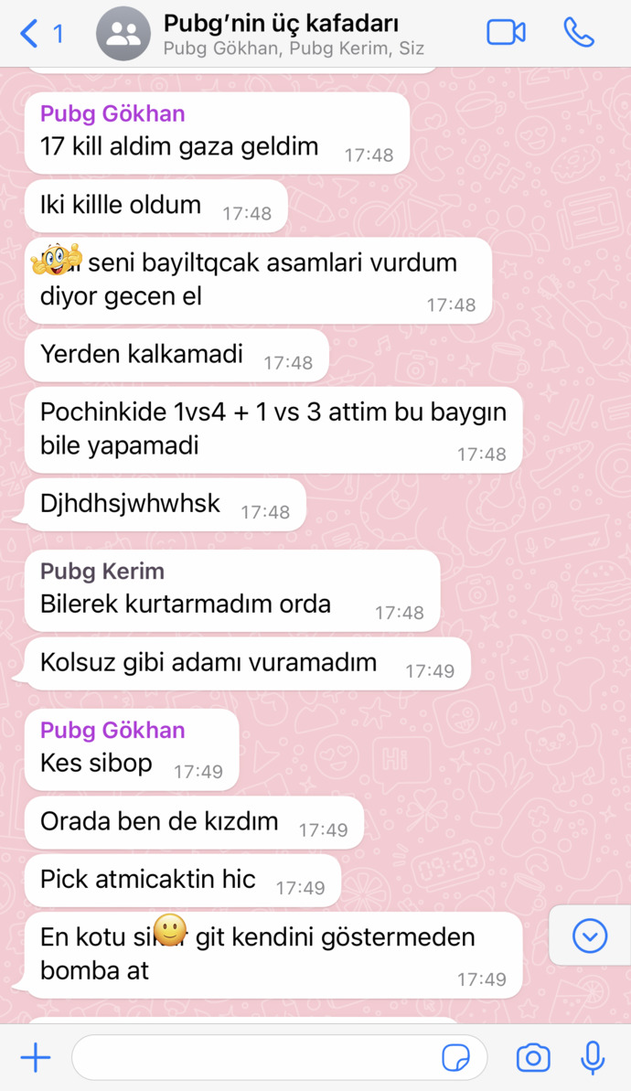 Oyundaki arkadaşlarınızın oynayışı hakkında dedikodu yapar mısınız :D?