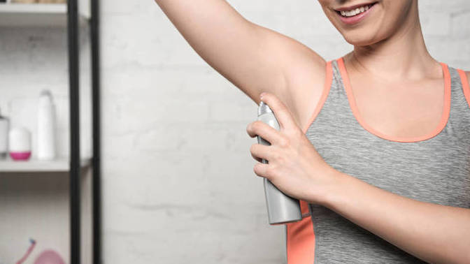 Antiperspirantlar ile deodorantlar arasındaki fark nedir?