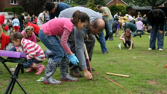 Solucan yakalama sporu (worm charming) yapmak ister miydiniz?