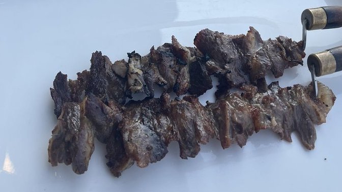 İlk buluşmada cağ kebabı yemeye götüren erkekten olur mu🥩?