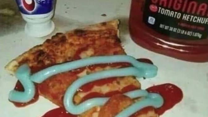 Pizzaya ketçap sıkılır mı?