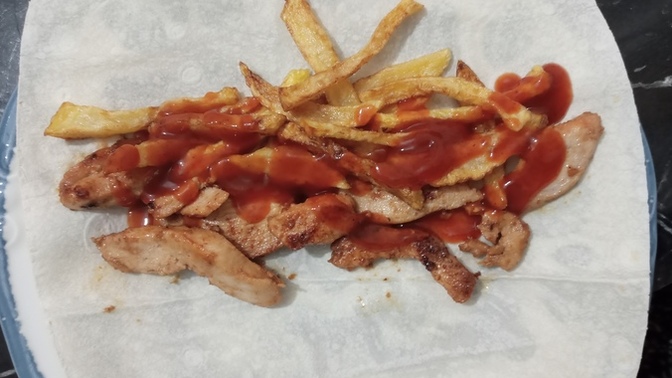 Evde döner yapar mısın uğraşır mısın? dışardan mi söylersin?