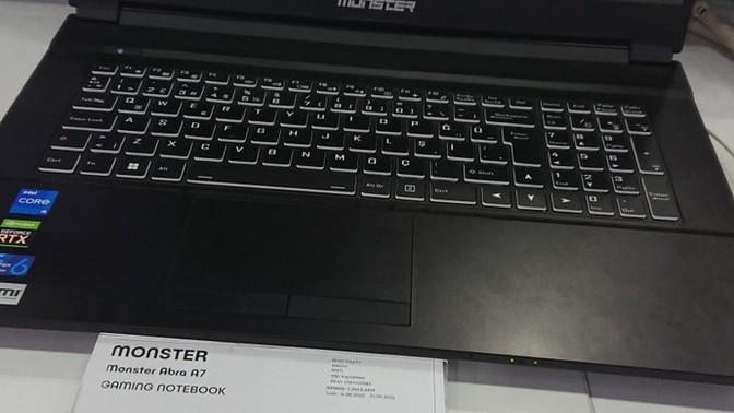 Monster oyun bilgisayarları hakkında ne düşünüyorsunuz?
