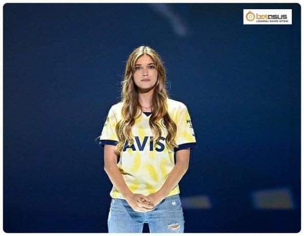 Fenerbahçe mi karım mı deseler ölümüne Fenerbahçe derim peki siz eşinizden takımınız için vazgeçer misiniz?