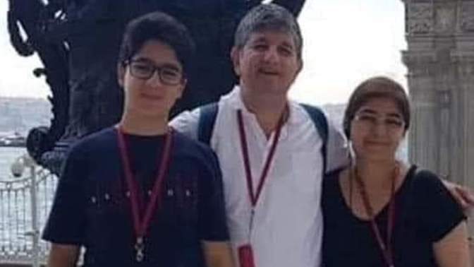 Sizce evladını kaybeden anne-babalar için hayat akar mı?