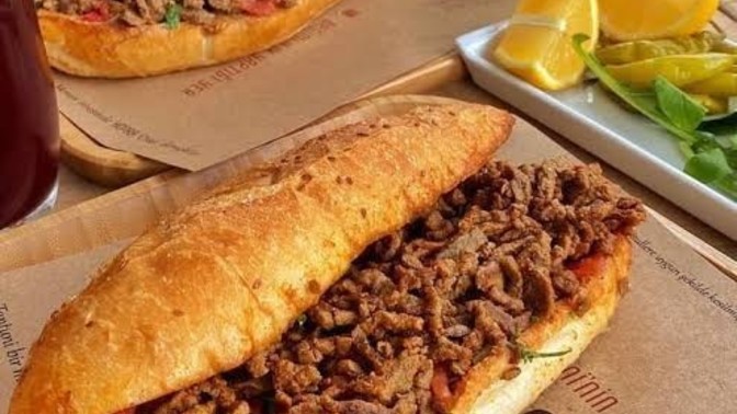 Tantuninin ekmek arası halini mi seviyorsunuz yoksa dürüm halini mi?