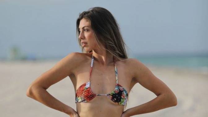 Kızlar, Pandemiden dolayı ilk defa yurt dışı tatiline çıkacağız ablamla ve bu bikiniyi almış 2 gün tartıştık?