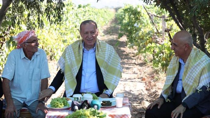 Erdoğan ile üzüm üreticisi arasında dikkat çeken fiyat diyaloğu hakkında ne düşünüyorsunuz?