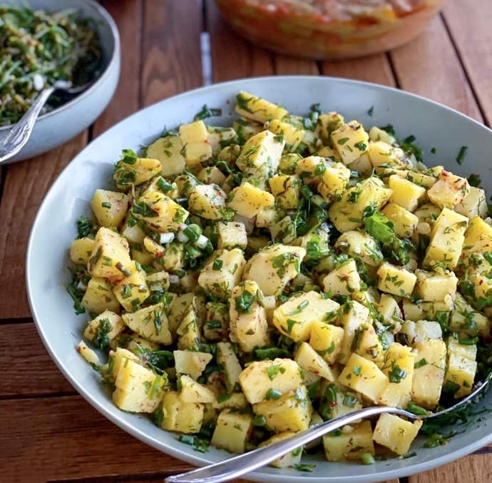 19 Ağustos Dünya Patates Günüydü. Patates salatasını sever misiniz?
