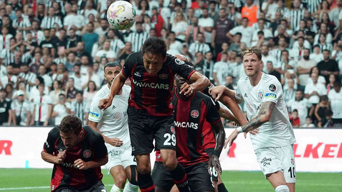 Beşiktaş 4 - Fatih Karagümrük 1... Kartal özellikle ilk yarıda ki müthiş oyunuyla haklı bir galibiyet aldı! Maçı nasıl buldunuz?