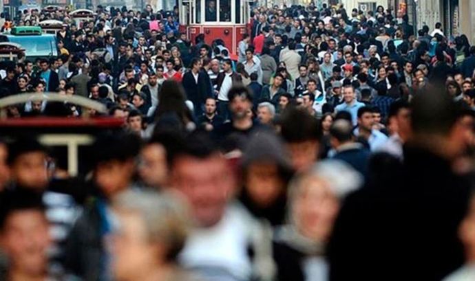 E-Devletten başvuruyla ad ve soyadı değişikliği başlıyor! Sizce çok başvuru olur mu?