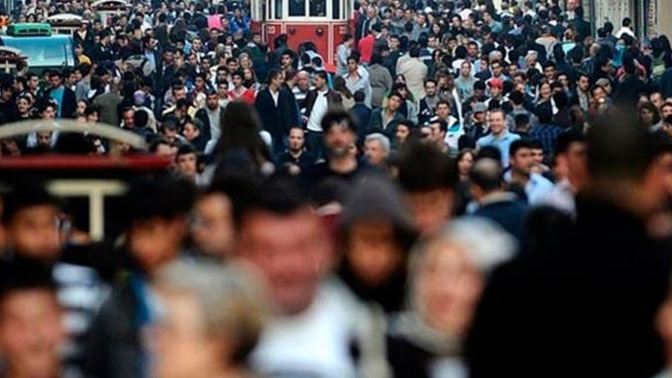 E-Devlet'ten başvuruyla ad ve soyadı değişikliği başlıyor! Sizce çok başvuru olur mu?