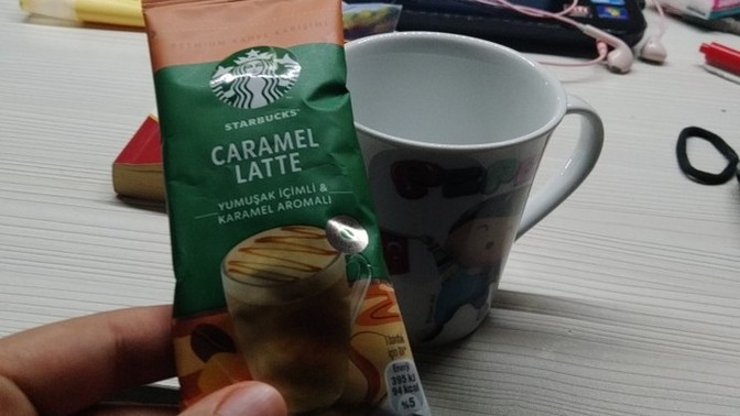 Zeki bir fakir olaraktan ilk defa Starbucks kahvesi deniyorum, sizce tadı nasıldır?