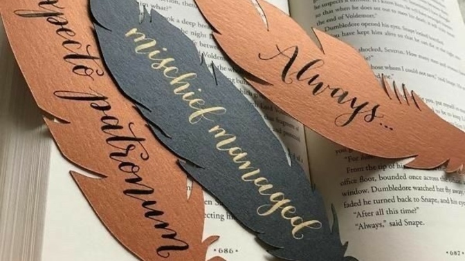 Kitap ayracı kullanan taraf mısınız yoksa sayfanın köşesini kıvıran taraf mı?
