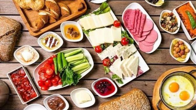 Kahvaltıda ne yediniz/yiyeceksiniz?