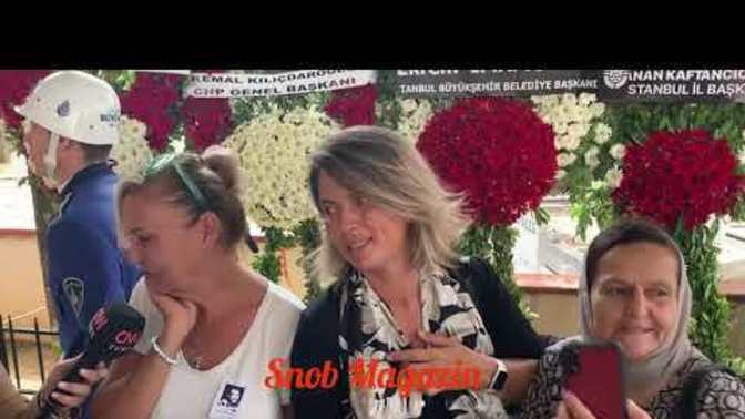 Cenazede selfi çekilmek neyin nesi? Biz ne zaman cenazede selfie çekecek duruma geldik?