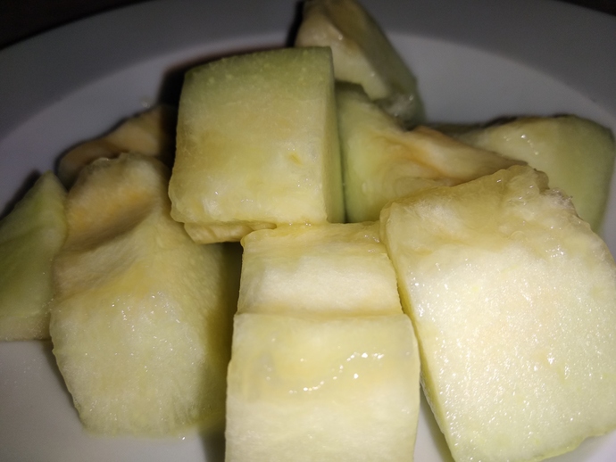 Kavun mu? Sulu şeftali mi?
