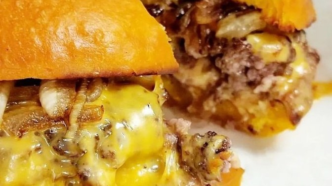 Burger sever misiniz?