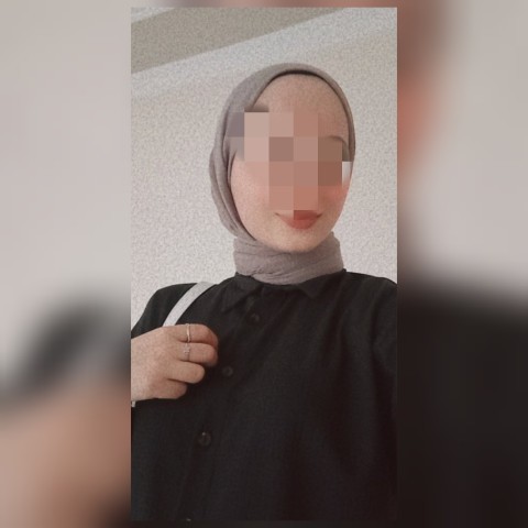 Sizce siyah gömlek kötü mü durdu?
