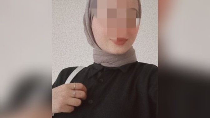 Sizce siyah gömlek kötü mü durdu?