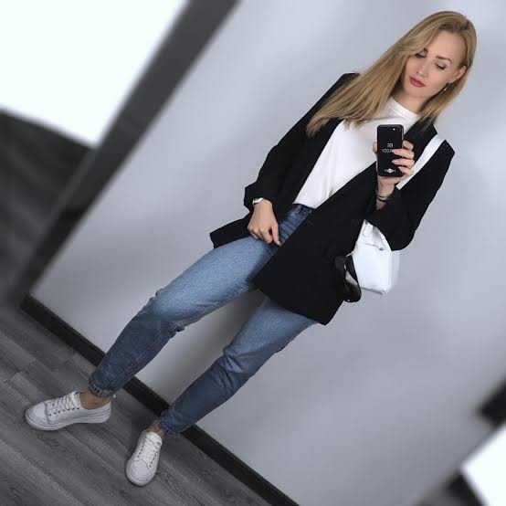 Crop giymeden şık olmak mümkün değil mi?