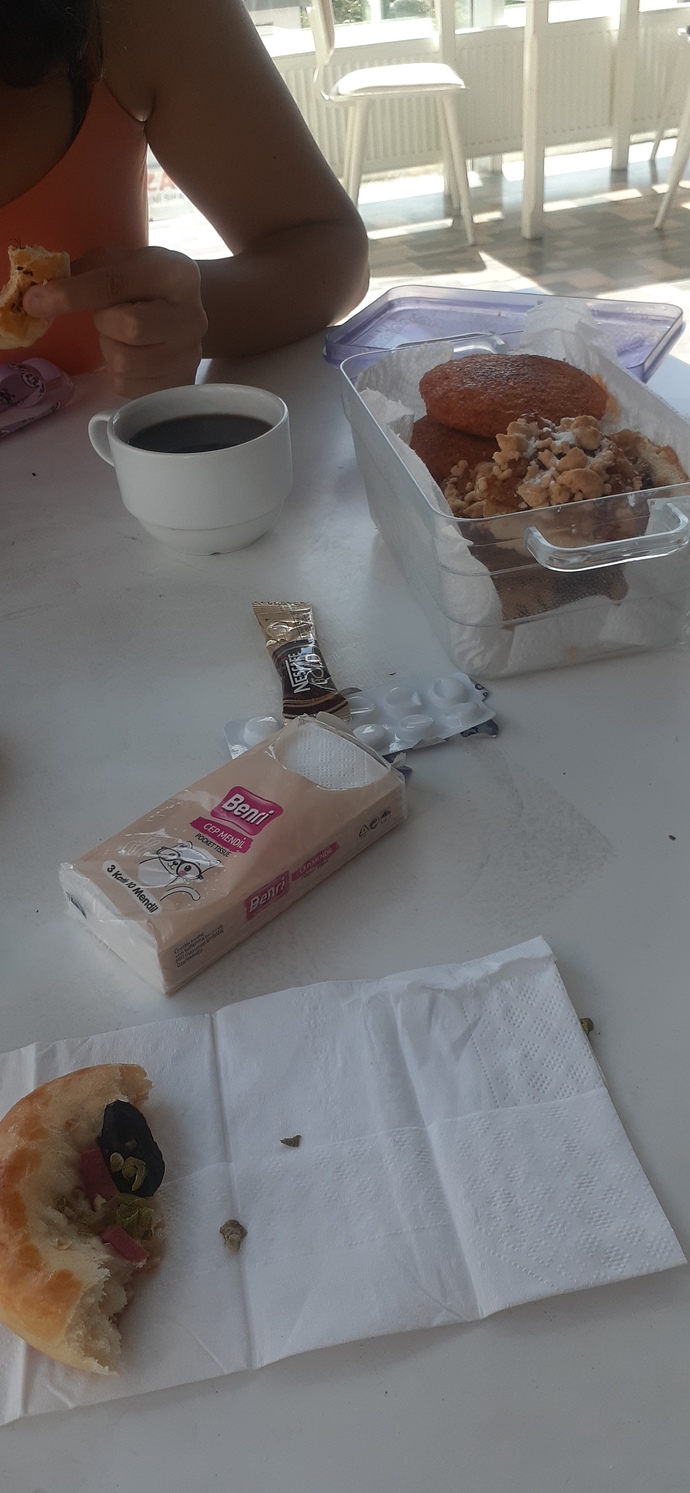Erkek arkadaşım profesyonel sporcu ama benim salondaki halime bakın. Komik buluyor mudur sizce?