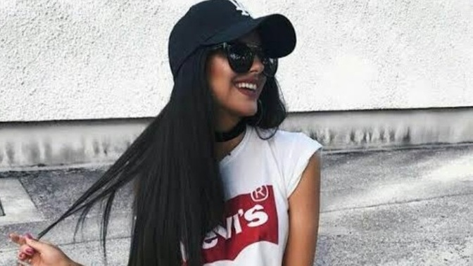 Siyah gür saçlar mı sarı saçlar mı daha çekici?