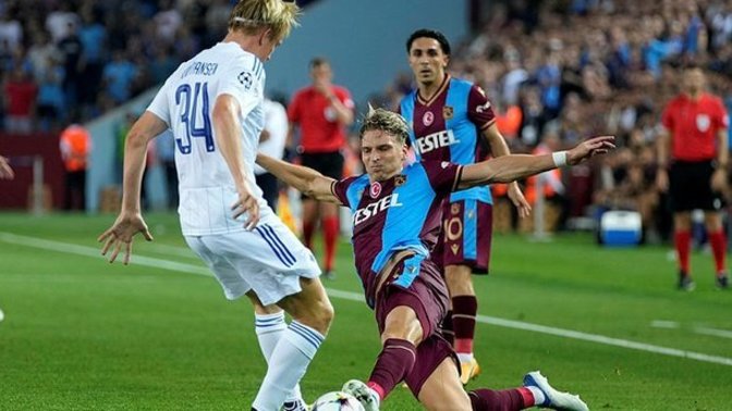 Trabzonspor - Kopenhag ile akyazı'da 0-0 berabere kalarak şampiyonlar ligi hayallerine veda etti! Maçı nasıl buldunuz?