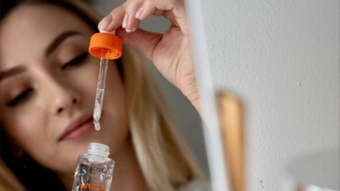 Hyaluronik asitin faydaları nelerdir, hangi cilt problemlerine iyi gelir?