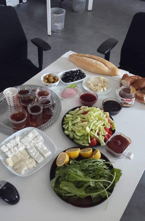 Sabahları kahvaltı yapıyor musunuz😋?