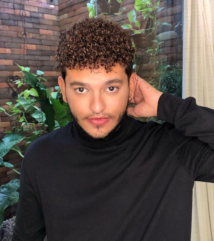 Erkek perma saç modelleri nasıl yapılır?