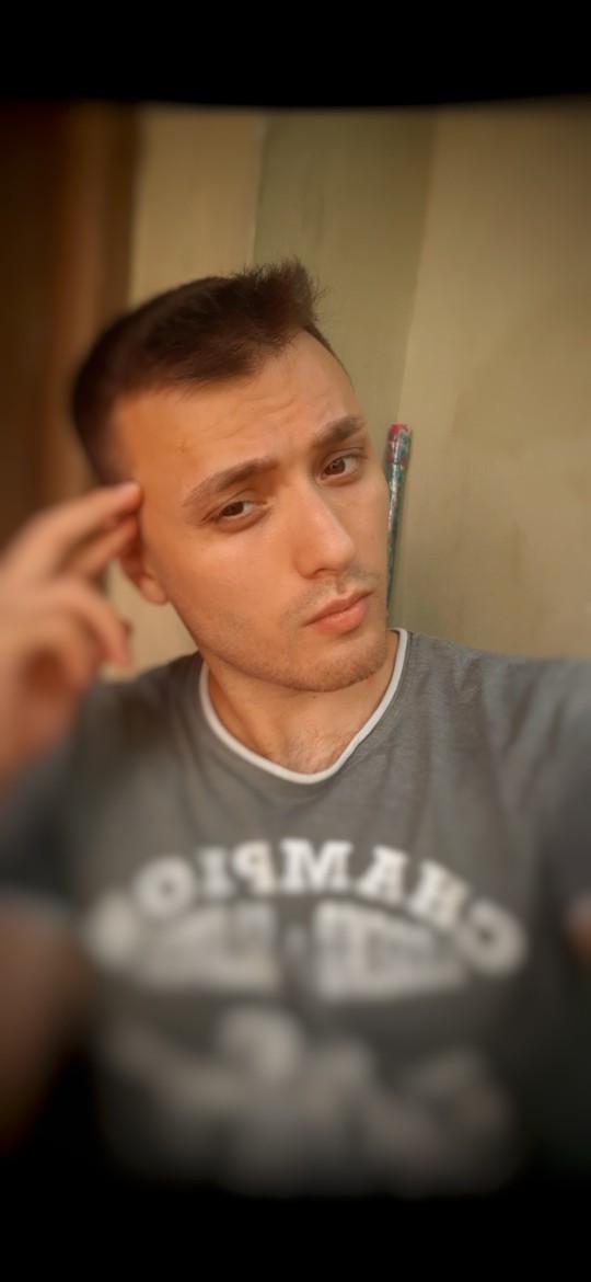 Profil fotolarina bakarak karşılıklı karakter tahmini yapalim?