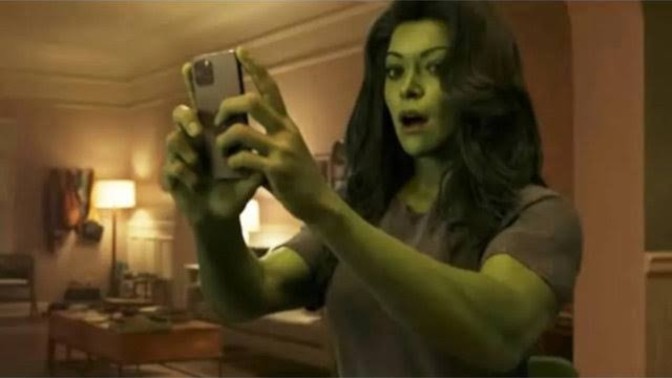 She Hulk diye bir karakterin olması sizce de çok saçma değil mi?