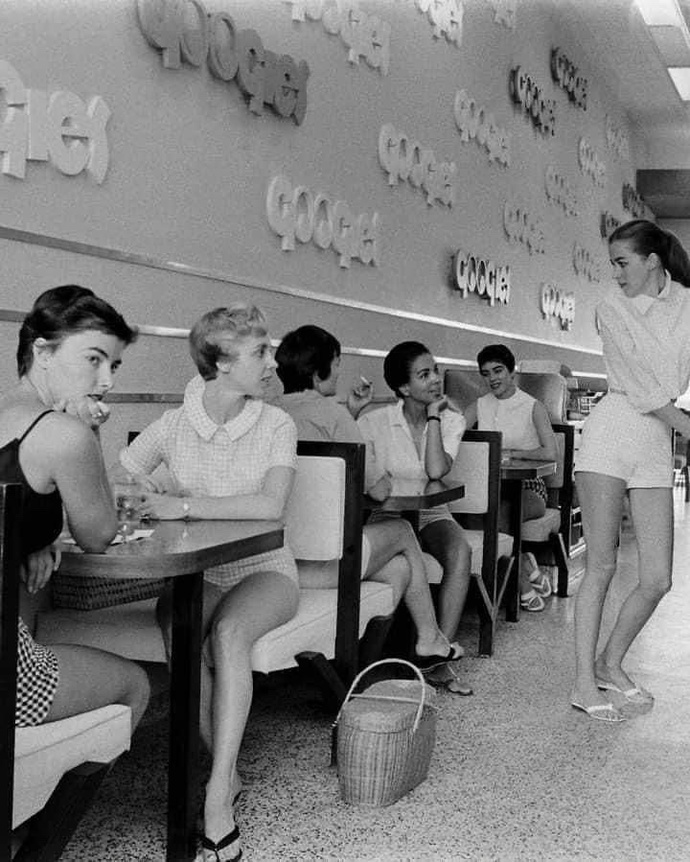 1959 Los Angeles kadınları nasıl sizce?