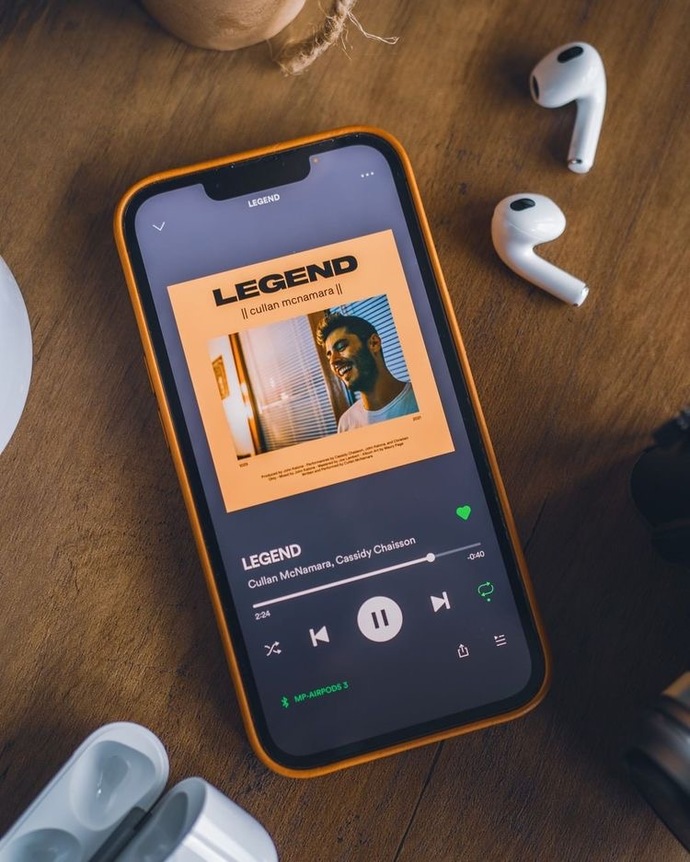 Sevdiğiniz kişi “Playlist” hazırlıyorum şarkı önerir misin dese ne şarkılar önerirsiniz?