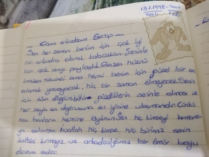 Ve hala benim arkadaşımsınız🖤🖤