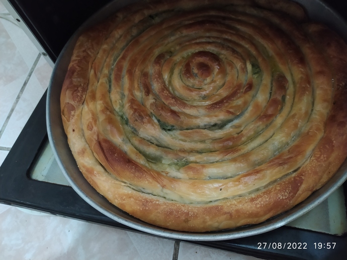 Bugün günlerden Boşnak böreği 😋😋 börek sever misiniz 🤔?