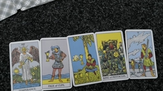 Tarot kartlarimi yorumlarmisiniz lutfen eig1❤️🙏?