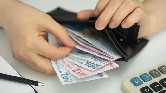 Asgari ücret ile yaşam kişinin kendi tercihi değil mi?