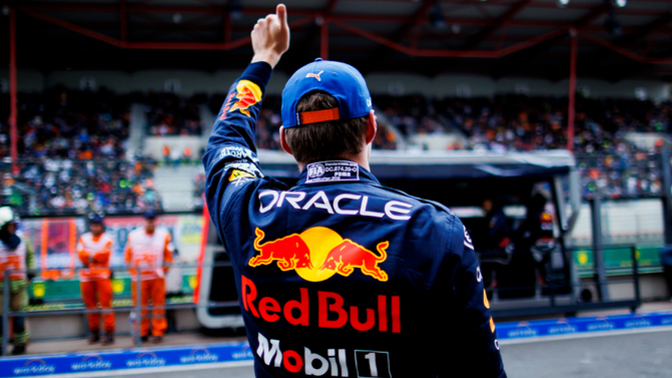 Max Verstappen yine birinci oldu! Sizce bu sene artık şampiyon belli mi?