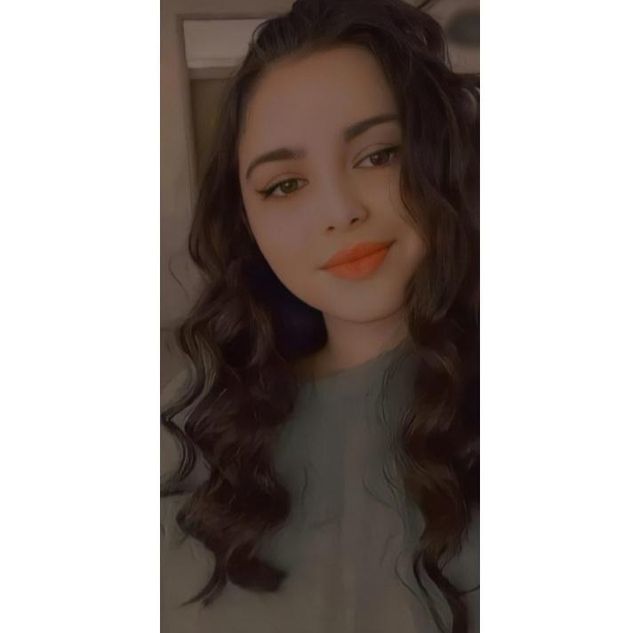 Sizce saçlarımı düz mü kullanmalıyım kıvırcık mı?