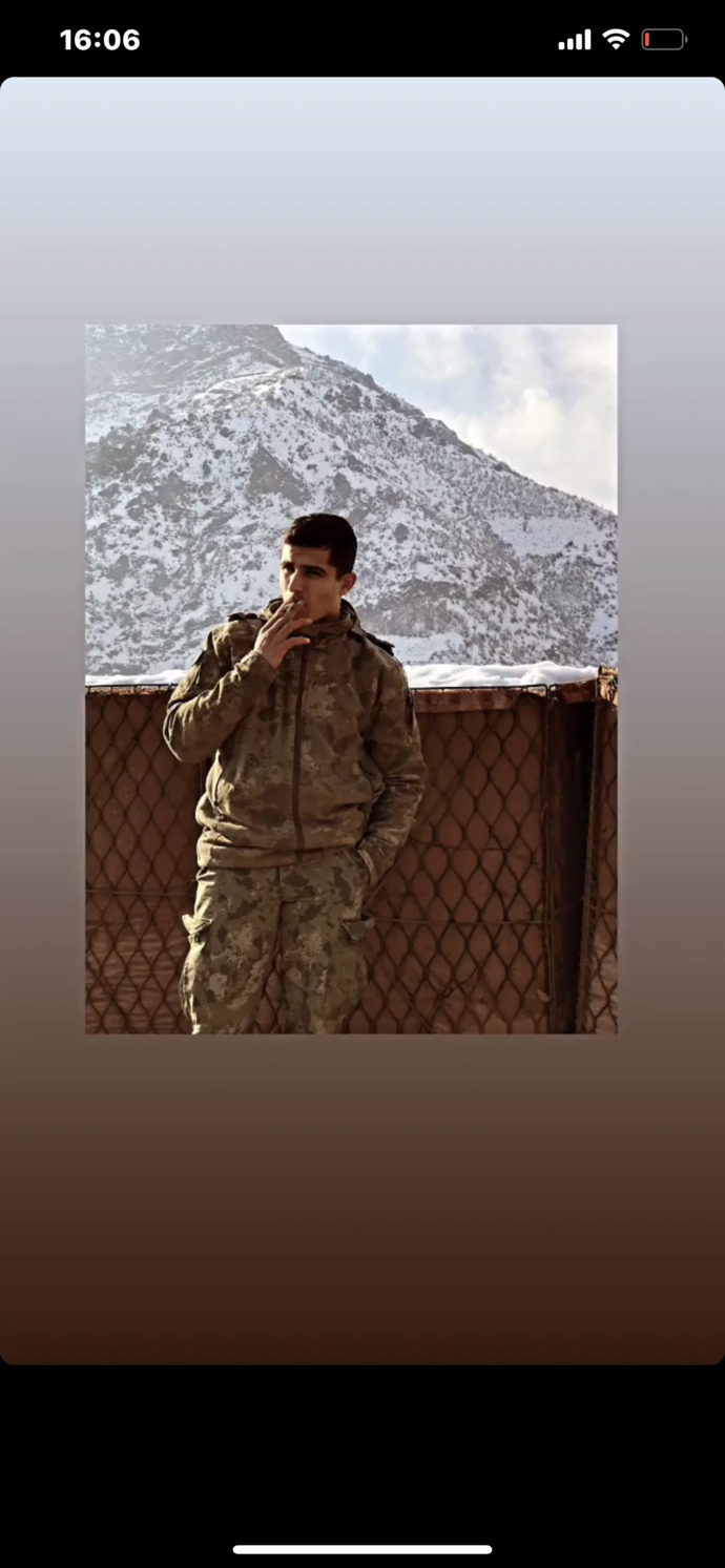 Giden ömürden gidiyor sizin askerliğiniz nasıldı?