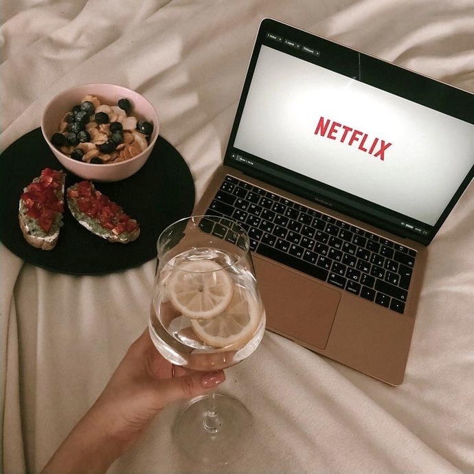Film izlerken yanında yiyecek olarak ne iyi gider?