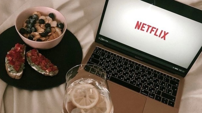 Film izlerken yanında yiyecek olarak ne iyi gider?