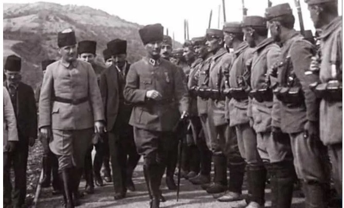 İş Bankası'nın 30 Ağustos Zafer Bayramı için hazırladığı videoyu beğendiniz mi?