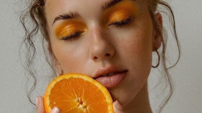 Cilt lekelerine hangi vitamin daha iyi gelir? C mi, E mi?