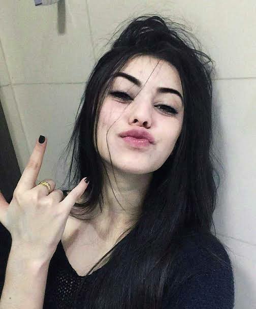 Kendinizi çirkin hissettiğiniz anlar olur mu?
