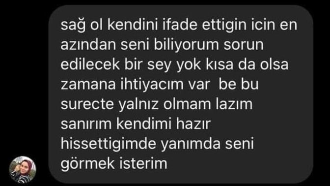 Sevdiğim kız dün gece böyle bir şey yazdı, ne yapmam lazım?